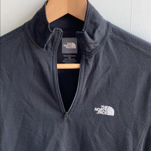 Black North Face VaporWick Pullover - Picture 2 of 5